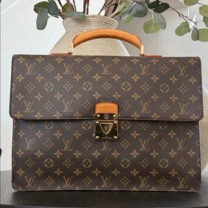 Louis Vuitton Monogram Robusto 1 Briefcase